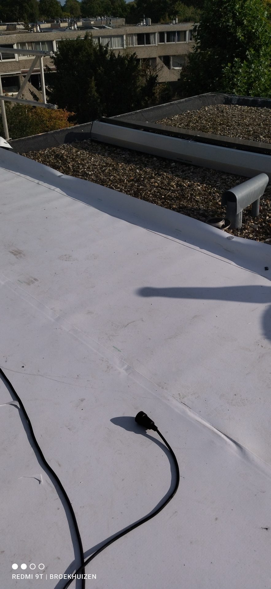 Dakdekker Putten – strak lasdetail en randaansluiting