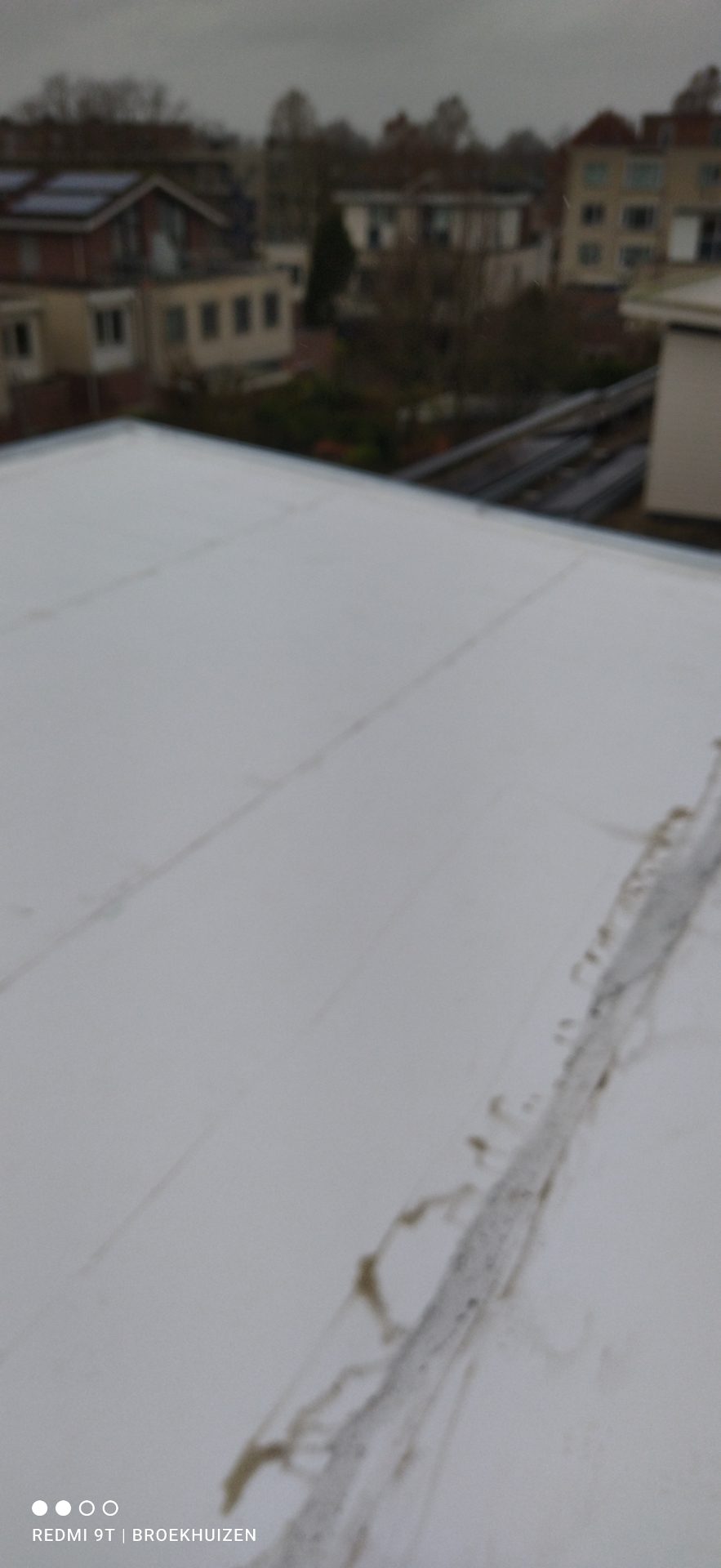 Dakdoorvoer en detailafwerking op plat dak in Hoogland